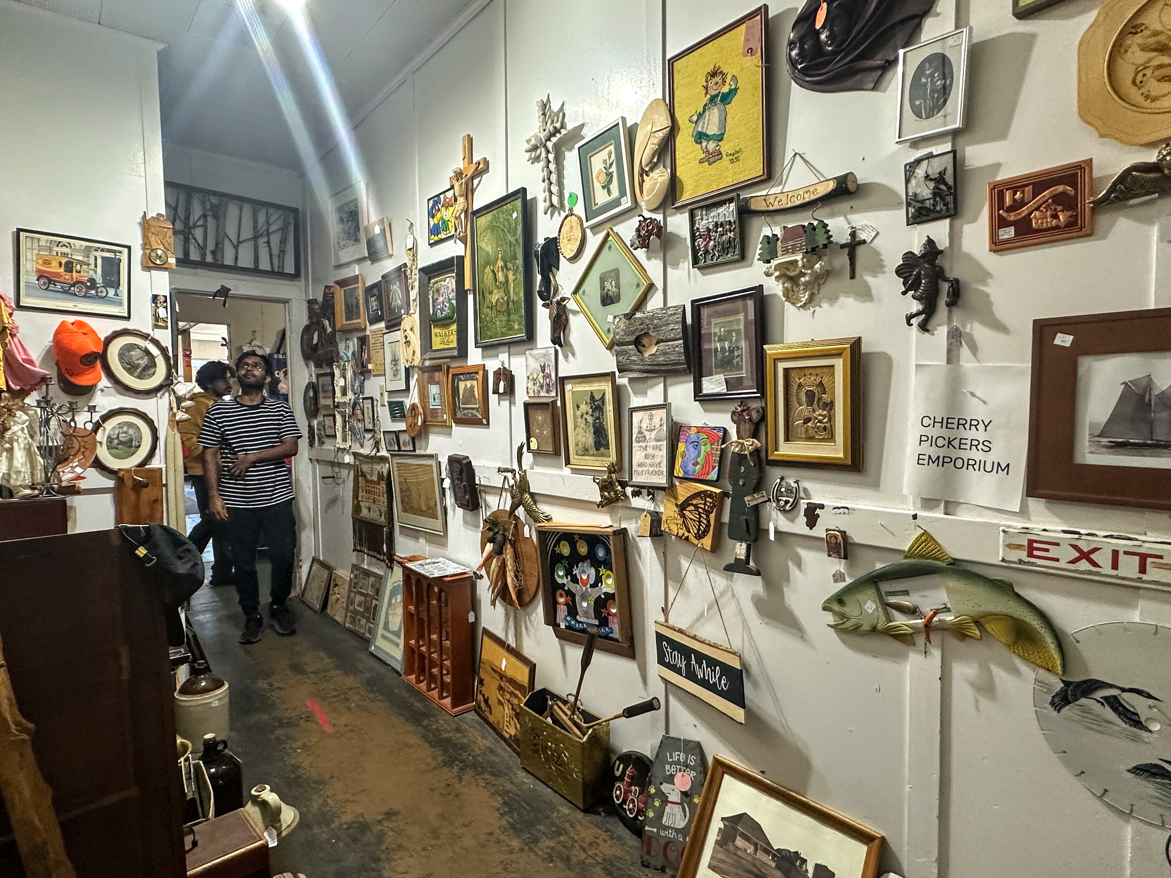 L'intérieur de la boutique The Ole Warehouse