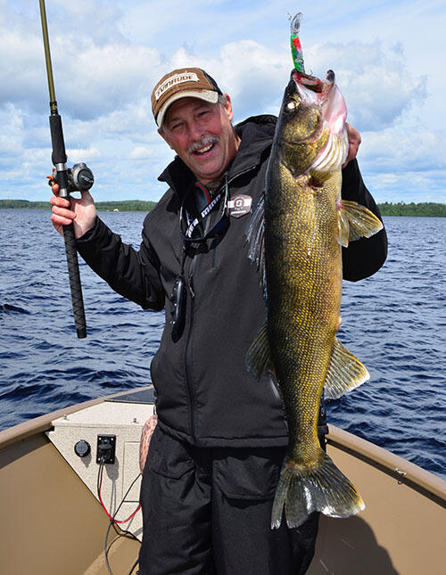 walleye ivanhoelake fishing