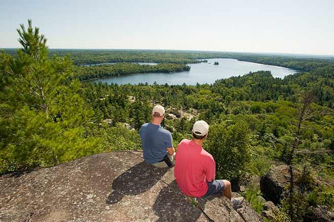 hiking hastielake