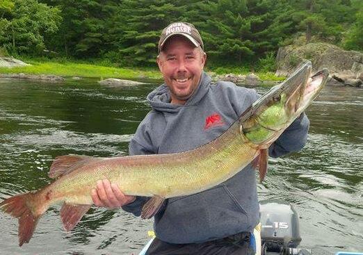 Muskie Crane's Lochaven