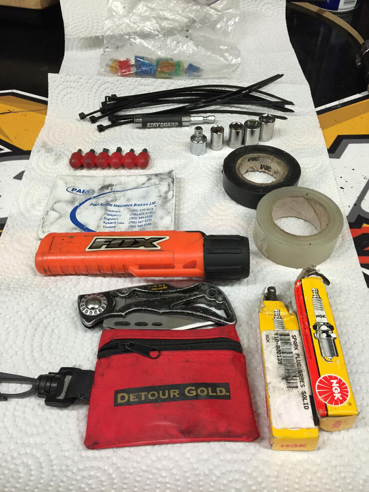 Kit Contents Sampe smaller