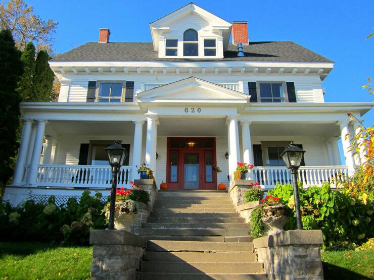 Presidents Suites - Carpenter