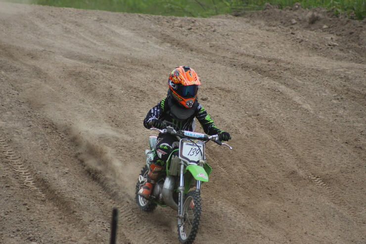 chelsea-hennig-mx4