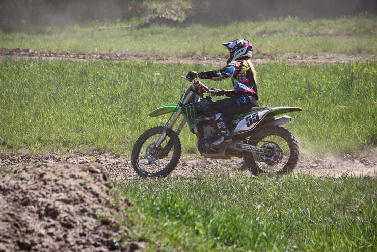 chelsea-hennig-mx9