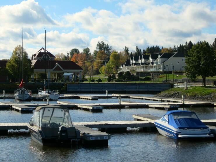 Haileybury Marina - carpenter