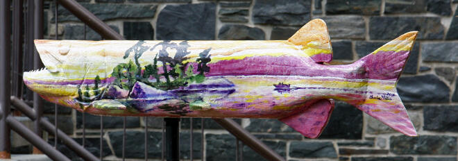 Charles Weiss who is based out of Toronto painted this beauitfully painted muskie