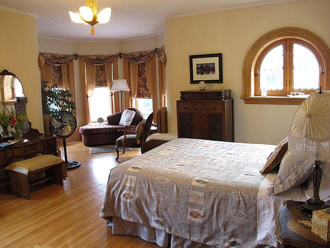 mcvicor bedroom
