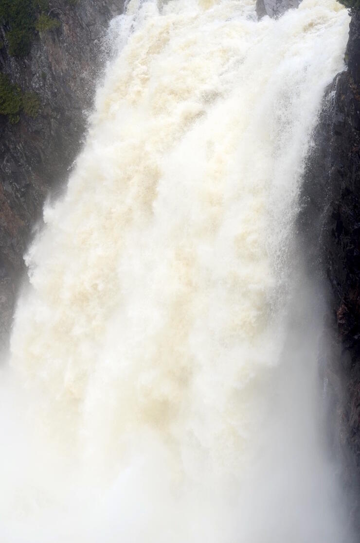 Large waterfalls 