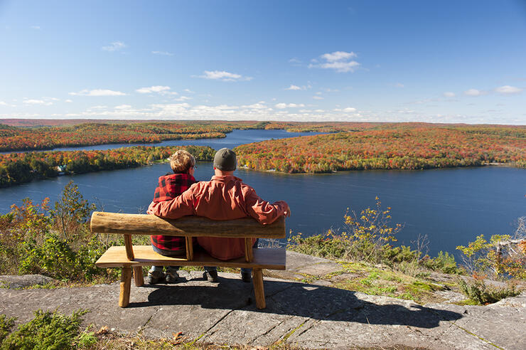 fall-hiking