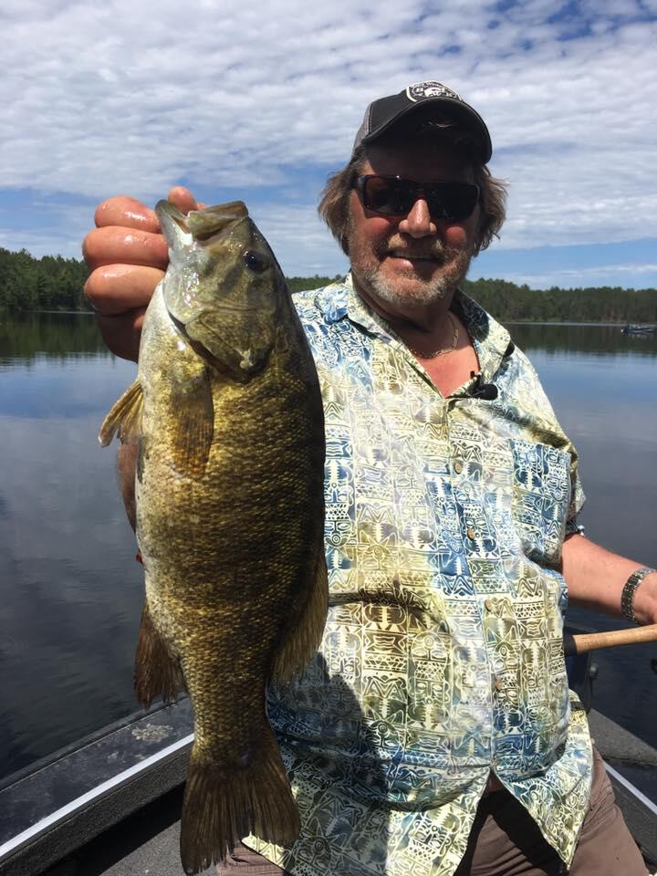 babe-with-smallie